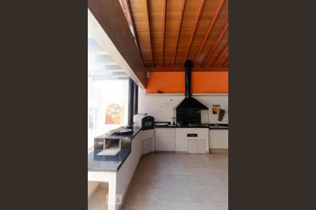 Casa de condomínio à venda com 400m², 4 quartos e 8 vagas Casa de condomínio à venda com 400m², 4 quartos e 8 vagasCozinha