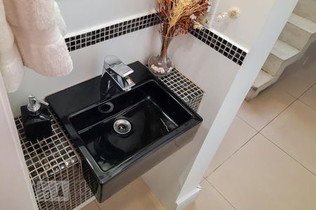 Casa à venda com 222m², 3 quartos e 3 vagasLavabo