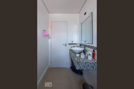 Casa à venda com 222m², 3 quartos e 3 vagasBanheiro da Suíte 3