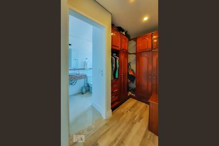 Casa à venda com 222m², 3 quartos e 3 vagasSuíte 1