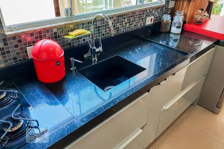 Casa à venda com 222m², 3 quartos e 3 vagasCozinha