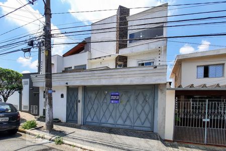 Casa à venda com 222m², 3 quartos e 3 vagasFachada da Casa