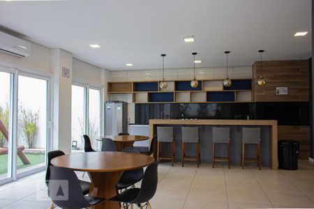 Apartamento para alugar com 52m², 2 quartos e 2 vagas Apartamento para alugar com 52m², 2 quartos e 2 vagasÁrea comum - Salão de festas