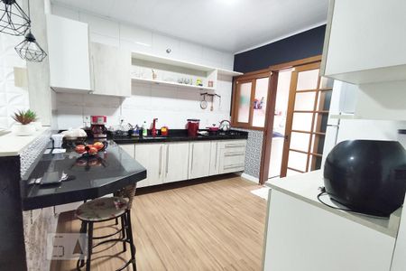 Casa à venda com 115m², 2 quartos e 3 vagasCozinha