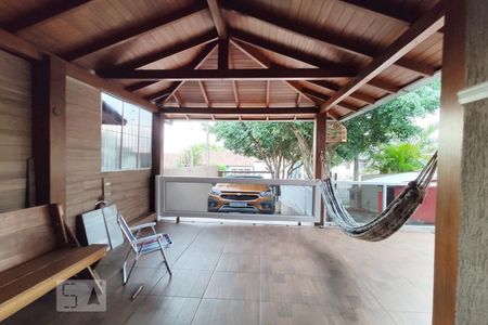 Casa à venda com 115m², 2 quartos e 3 vagasGaragem e espaço gourmet 