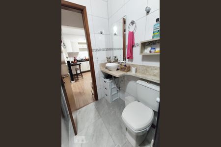 Casa à venda com 115m², 2 quartos e 3 vagasBanheiro