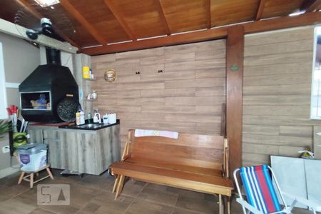 Casa à venda com 115m², 2 quartos e 3 vagasGaragem e espaço gourmet 