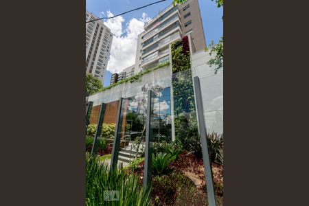 Fachada de apartamento para alugar com 2 quartos, 60m² em Sumaré, São Paulo