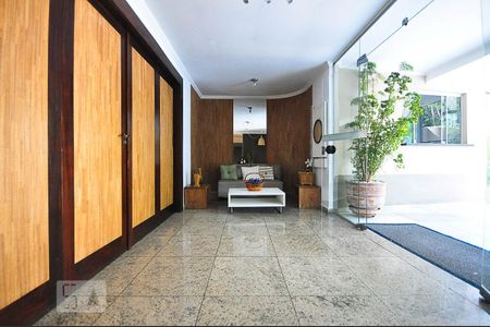 Hall social de apartamento para alugar com 1 quarto, 48m² em Vila Suzana, São Paulo