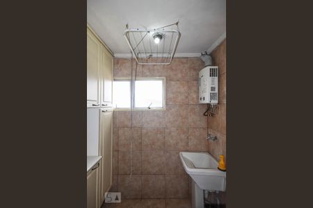 Área de serviço de apartamento para alugar com 1 quarto, 48m² em Vila Suzana, São Paulo