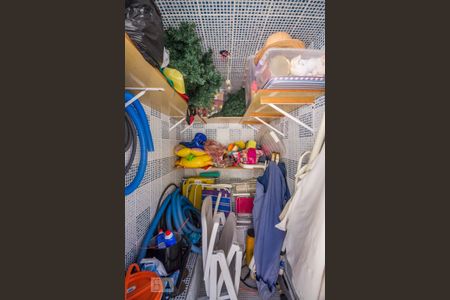 Casa à venda com 1074m², 5 quartos e NaN vagas Casa à venda com 1074m², 5 quartos e NaN vagasSaúna