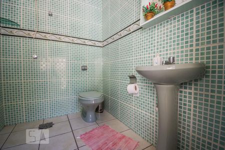 Casa à venda com 1074m², 5 quartos e NaN vagas Casa à venda com 1074m², 5 quartos e NaN vagasBanheiro da Piscina