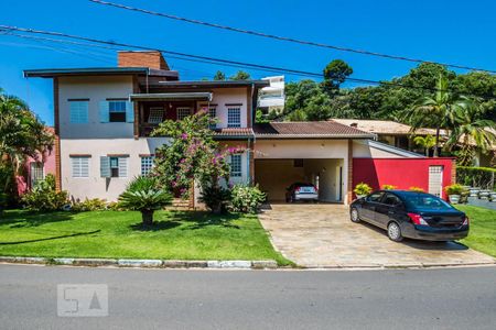 Casa à venda com 1074m², 5 quartos e NaN vagas Casa à venda com 1074m², 5 quartos e NaN vagasFachada