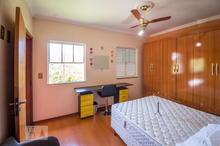 Casa à venda com 1074m², 5 quartos e NaN vagas Casa à venda com 1074m², 5 quartos e NaN vagasSuíte 2