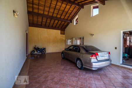 Casa à venda com 1074m², 5 quartos e NaN vagas Casa à venda com 1074m², 5 quartos e NaN vagasGaragem
