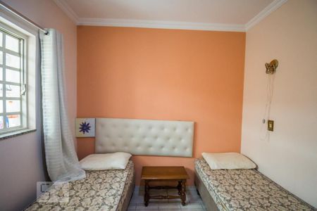 Casa à venda com 1074m², 5 quartos e NaN vagas Casa à venda com 1074m², 5 quartos e NaN vagasQuarto 1