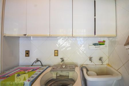 Casa à venda com 1074m², 5 quartos e NaN vagas Casa à venda com 1074m², 5 quartos e NaN vagasÁrea de Serviço