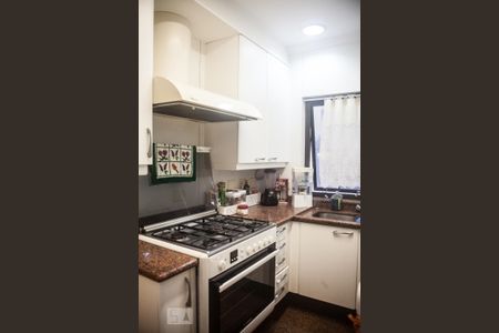 Apartamento à venda com 193m², 3 quartos e 3 vagas Apartamento à venda com 193m², 3 quartos e 3 vagasCozinha