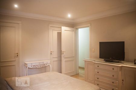 Apartamento à venda com 193m², 3 quartos e 3 vagas Apartamento à venda com 193m², 3 quartos e 3 vagasQuarto 1 - Suíte