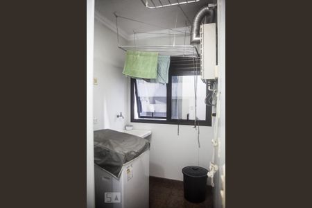 Apartamento à venda com 193m², 3 quartos e 3 vagas Apartamento à venda com 193m², 3 quartos e 3 vagasÁrea de Serviço