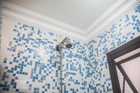 Apartamento à venda com 193m², 3 quartos e 3 vagas Apartamento à venda com 193m², 3 quartos e 3 vagasDucha