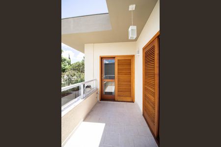 Casa à venda com 500m², 3 quartos e 6 vagasSacada do Quarto 3