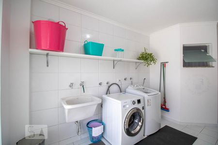 Casa à venda com 500m², 3 quartos e 6 vagasÁrea de Serviço