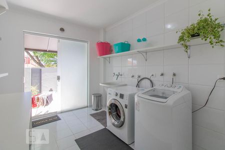 Casa à venda com 500m², 3 quartos e 6 vagasÁrea de Serviço