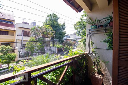 varanda de casa à venda com 3 quartos, 186m² em Jardim São Pedro, Porto Alegre