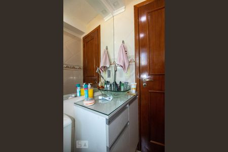 Casa à venda com 186m², 3 quartos e 4 vagasBanheiro da Suíte