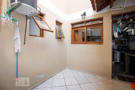Casa à venda com 186m², 3 quartos e 4 vagasÁrea de Serviço - Churrasqueira
