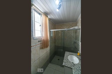 Casa à venda com 102m², 3 quartos e 3 vagasBanheiro