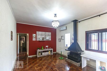 Sala de casa à venda com 3 quartos, 102m² em Santa Tereza, Porto Alegre