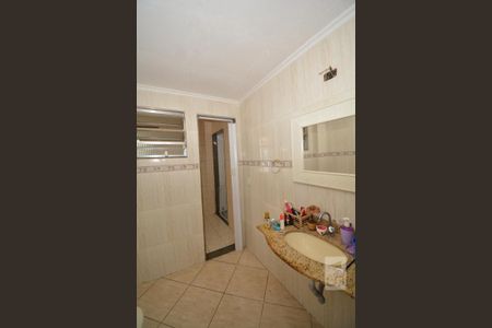 Casa à venda com 301m², 3 quartos e 6 vagasBanheiro Social