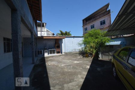 Casa à venda com 301m², 3 quartos e 6 vagasQuintal - Garagem