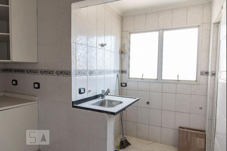 Cozinha de apartamento para alugar com 2 quartos, 60m² em Bosque da Saúde, São Paulo