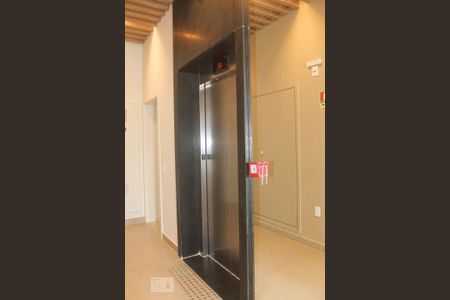 Apartamento à venda com 67m², 2 quartos e 1 vagaElevador