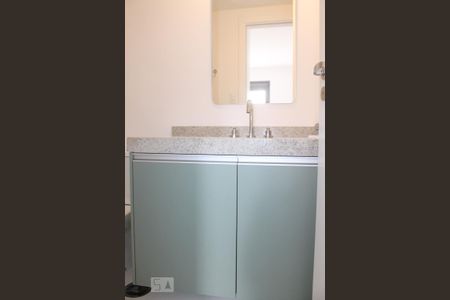 Apartamento à venda com 67m², 2 quartos e 1 vagaBanheiro da suíte