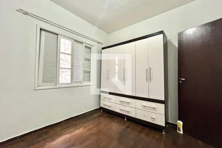 Quarto de casa para alugar com 2 quartos, 120m² em Jardim Oriental, São Paulo