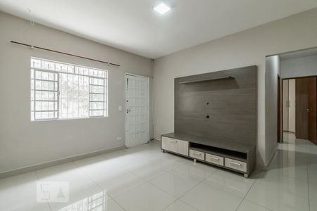 Sala de casa para alugar com 2 quartos, 120m² em Jardim Oriental, São Paulo