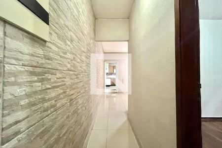 Corredor de casa para alugar com 2 quartos, 120m² em Jardim Oriental, São Paulo
