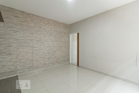 Sala de casa para alugar com 2 quartos, 120m² em Jardim Oriental, São Paulo