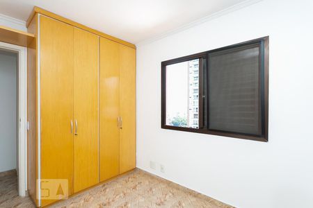 Apartamento à venda com 96m², 3 quartos e 2 vagasQuarto 2