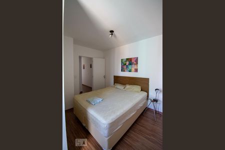 Quarto 1 de apartamento para alugar com 2 quartos, 58m² em Jardim Flor da Montanha, Guarulhos