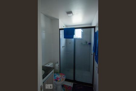 Banheiro Social de apartamento para alugar com 2 quartos, 58m² em Jardim Flor da Montanha, Guarulhos