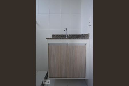 Detalhe do Banheiro da Suite de apartamento para alugar com 2 quartos, 58m² em Jardim Flor da Montanha, Guarulhos