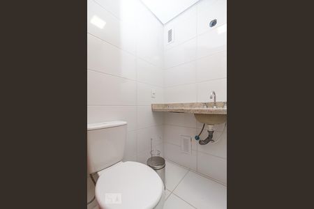 Apartamento à venda com 84m², 3 quartos e 1 vaga Apartamento à venda com 84m², 3 quartos e 1 vagaBanheiro