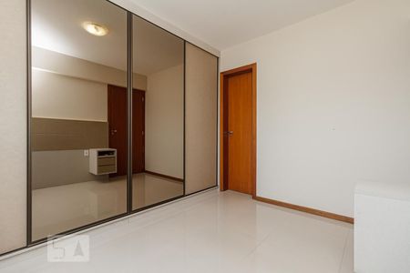 Apartamento à venda com 84m², 3 quartos e 1 vaga Apartamento à venda com 84m², 3 quartos e 1 vagaSala