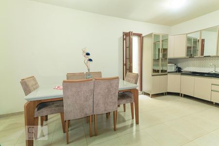 Sala de casa para alugar com 3 quartos, 80m² em Partenon, Porto Alegre