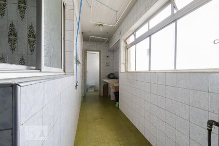 Apartamento à venda com 117m², 3 quartos e 1 vagaÁrea de Serviço